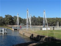 Lock 10 and Weir - Gold Coast Attractions