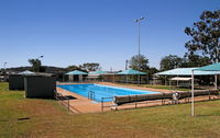 Manildra Swimming Pool - Accommodation QLD