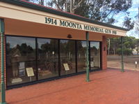 Moonta Memorial Gun 1914-1918 - Accommodation Airlie Beach