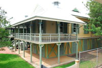 Moree Lands Office Historical Building - Attractions Brisbane