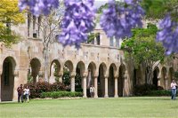 The University of Queensland - Surfers Paradise Gold Coast