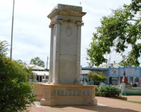 Charleville War Memorial - Accommodation Broken Hill