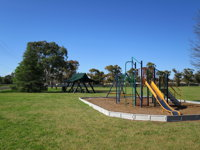 McAndrew Park - Accommodation QLD