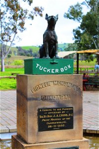 The Dog on the Tucker Box - Accommodation Tasmania