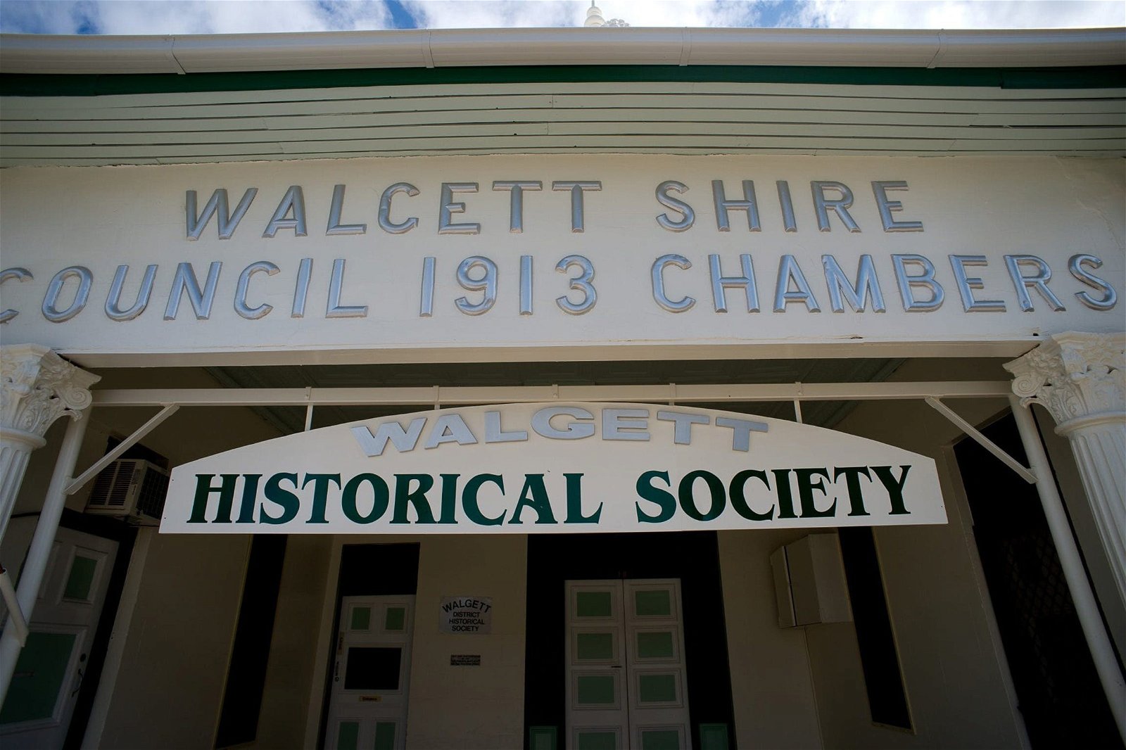 Walgett NSW Accommodation Redcliffe