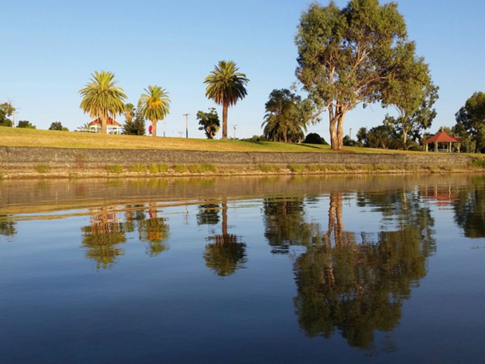 Murrin Bridge NSW Accommodation Hamilton Island