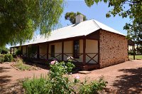 Morby Cottage - Port Augusta Accommodation