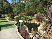 18 Hole Mini Golf - Club Husky - Gold Coast Attractions