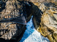 The Gap and Natural Bridge - Mackay Tourism