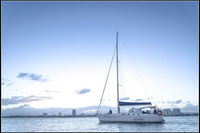 Gold Coast Sailing Cruise with sparkling wine  nibbles platter - Byron Bay Accommodation