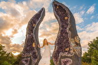 Byron Bay and the Crystal Castle Day Tour from Gold Coast - WA Accommodation