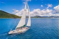 2-Night Whitsundays Sailing Cruise incl. Whitehaven Beach  Great Barrier Reef - Accommodation Redcliffe