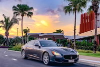 Maserati Quattroporte Limousine Transfer Cairns Airport to Palm Cove - Accommodation Mount Tamborine