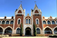 Pinnacles Desert New Norcia and Wildflowers Day Tour from Perth - Accommodation Batemans Bay