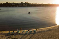 Stand up paddle board hire - QLD Tourism