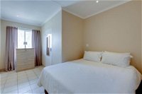 Central  Convenient Private Unit 16 with EnSuite Bathroom  LESS than 1km to EastGate Mall Tourism Africa