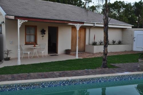 Clan Court Guesthouse Tourism Africa