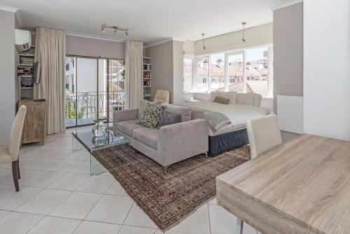 Cosy and Classy Sea Point Apartment Tourism Africa