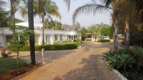 Heatherdale Guesthouse  Shuttle Services Tourism Africa