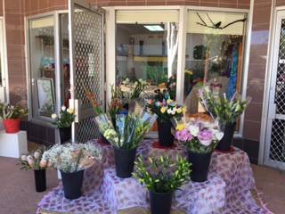 Alice Springs Flower Studio - thumb 1