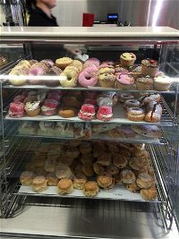 Albion Park Cake Shop - Click Find