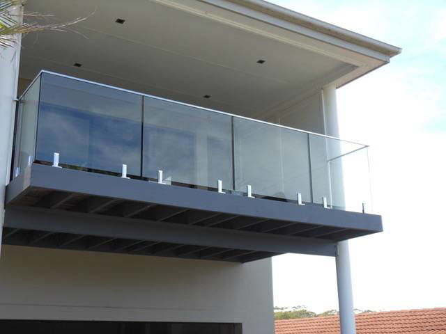 Bayview Home Solutions–Glass & Glaziers - thumb 1