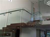 Tewantin Glass  Window Maintenance - Click Find