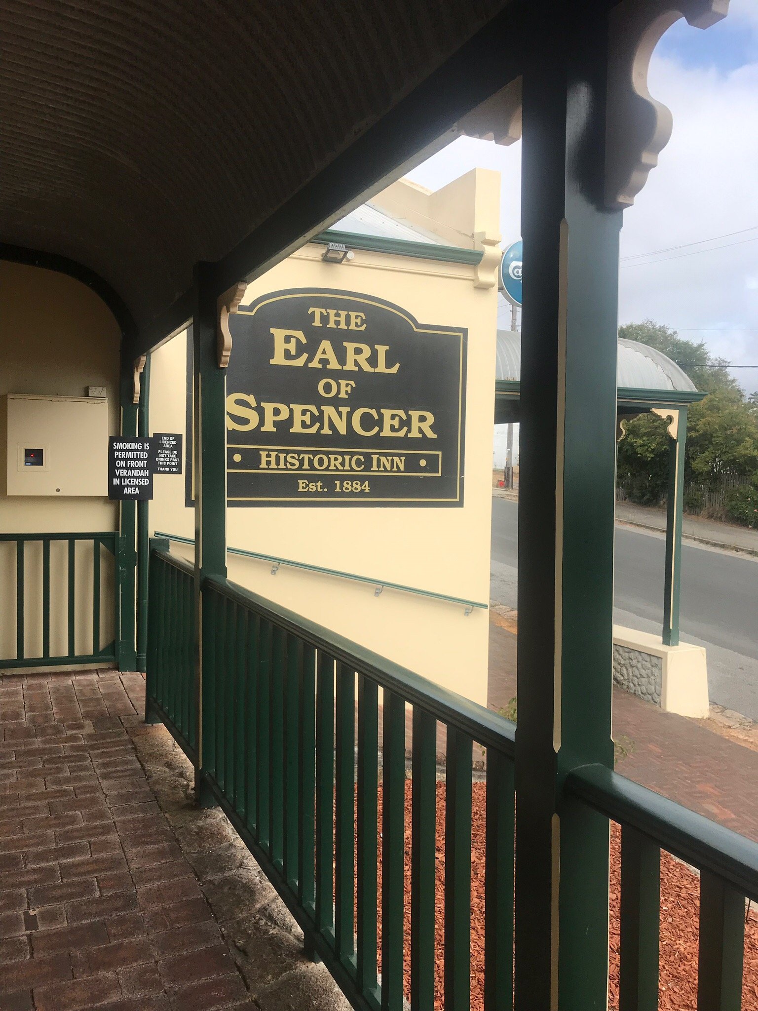 The Earl Of Spencer - Bar & Restaurant - thumb 2