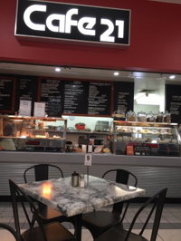Cafe 21 - Renee