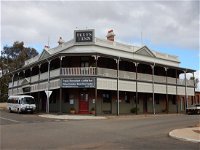Dukes Inn - Suburb Australia