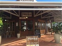 Henk's Cafe - Click Find
