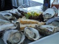 The Oyster Bar Holdfast Shores