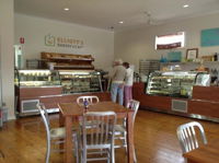 Elliott's Bakery  Cafe - Renee