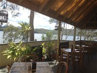 Cormorant Bay Cafe - Click Find
