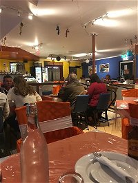 Family Refreshment Cafe  Restaurant - Suburb Australia
