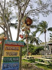Tropical Vibes - Seniors Australia