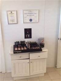 Janines Beauty Therapy - Suburb Australia