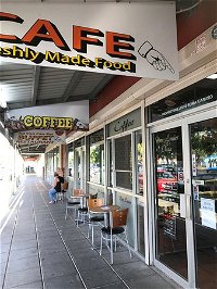 Don Louies Traralgon - Internet Find
