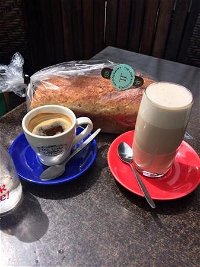 The Loaf  Lounge - Australian Directory
