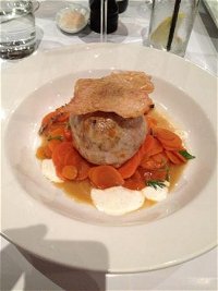 The Gallery Restaurant at The Courthouse Hotel - Click Find