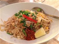 Tung Tong Roong Thai Restaurant - Click Find