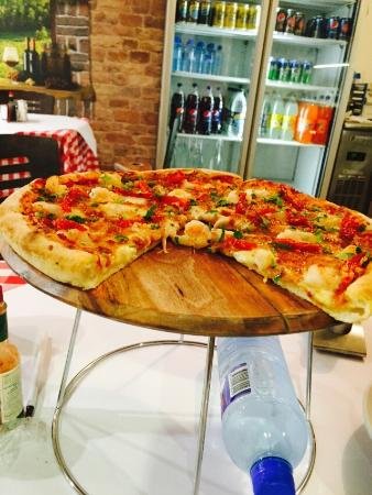 La Roma Pizza Cafe