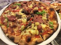 Lizas Woodfired Pizza - Seniors Australia