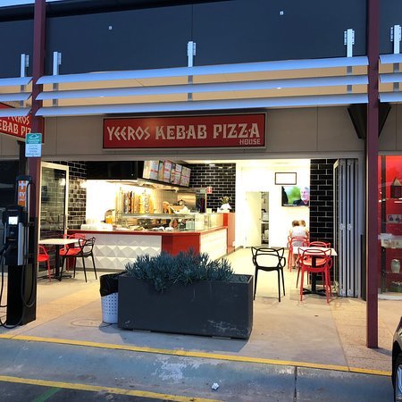 Yeeros Kebab Pizza