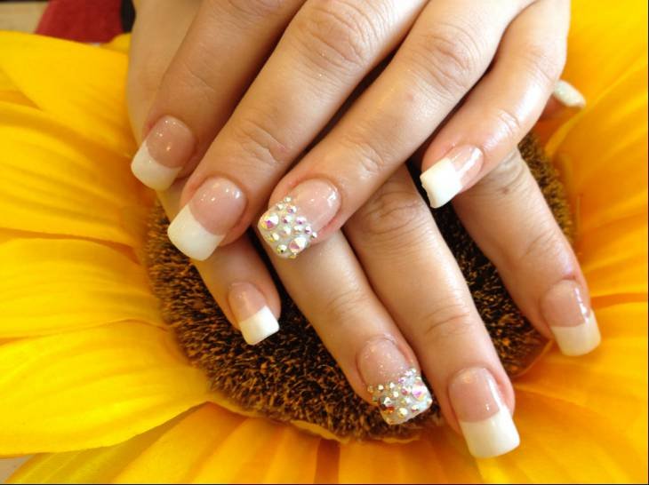 Airlie Nails  Spa - Click Find