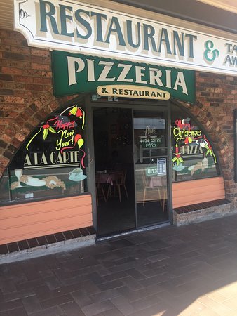 Anna  Sam Pizzeria Restaurant