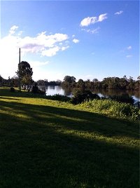 Two Rivers Cafe - Australian Directory