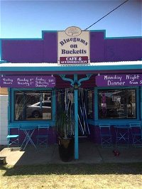 Bluegums on Bucketts - Click Find
