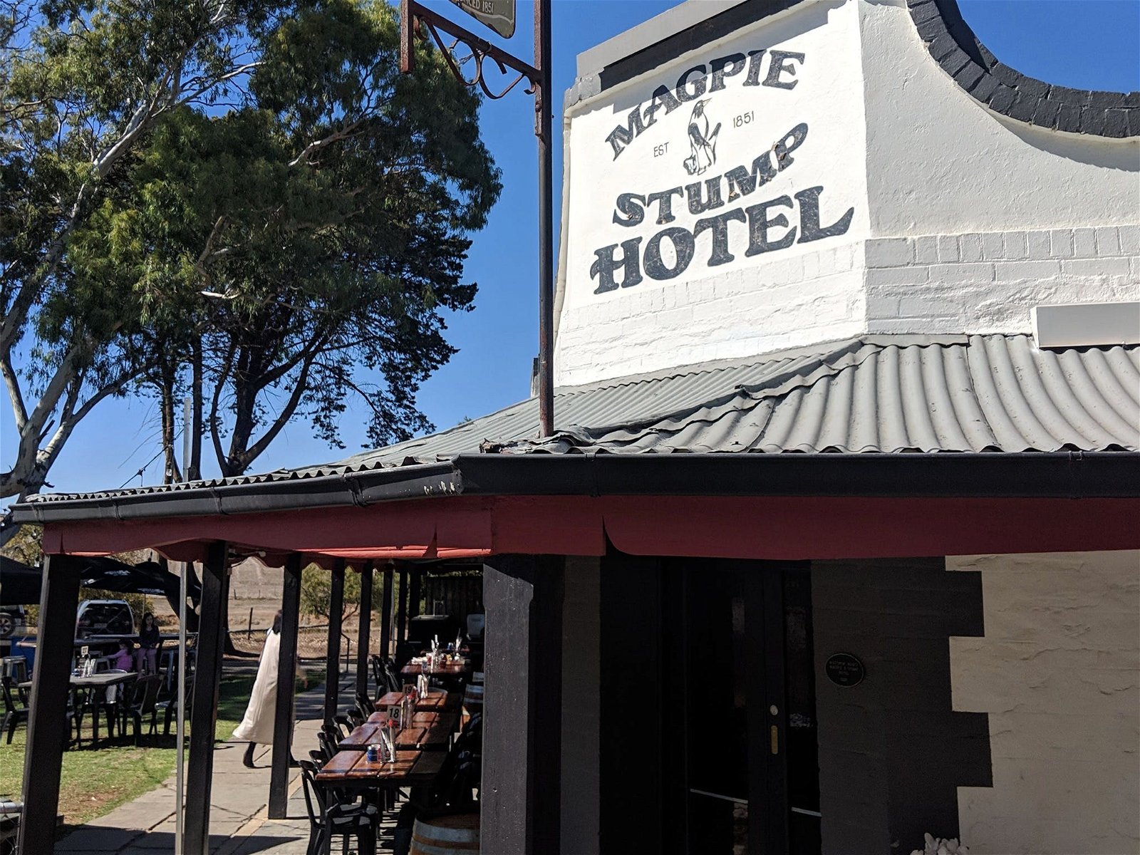 Magpie and Stump Hotel