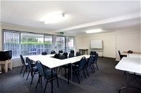 Nambour Lodge Motel - Click Find